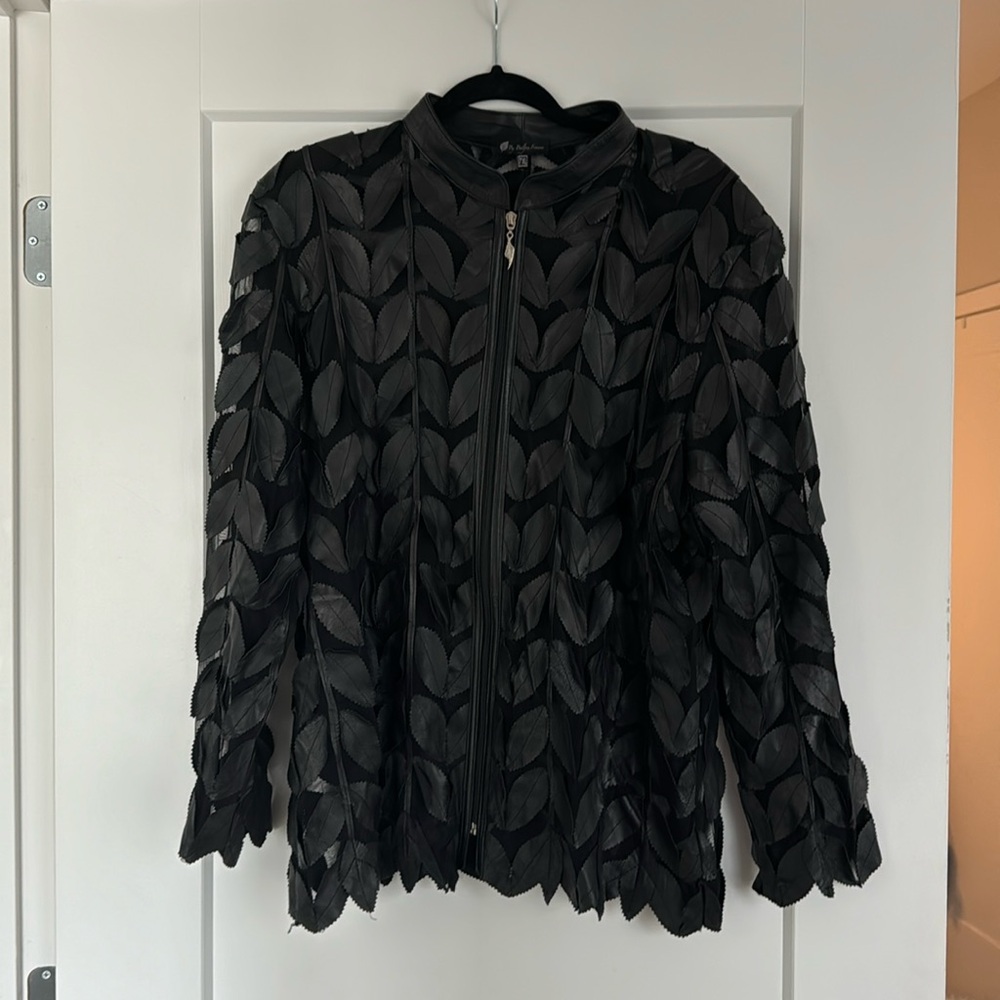 Vera pelle inspired 100% black leather cut leaf on mesh jacket